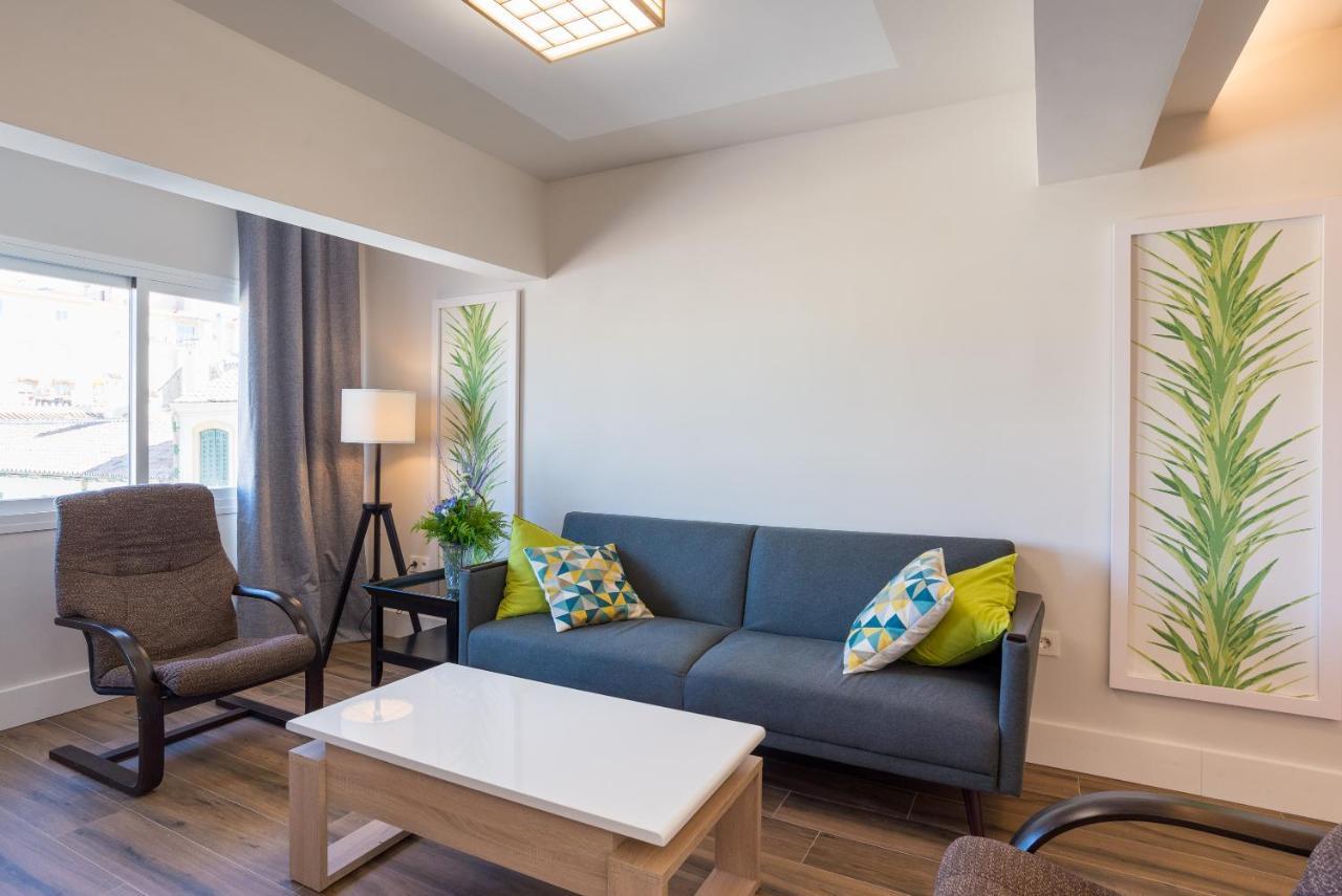 Bhost - Suite La Merced Málaga Exteriör bild